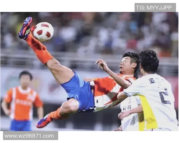 从绿茵场到教练席 足球球星转型主帅的成功与挑战