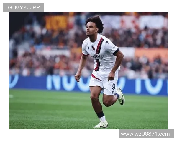 足球场上传奇球星风采尽显，赛场英雄瞬间定格成经典瞬间